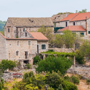 Hırvatistan 'ın Hvar adasındaki Selca' nın güzel manzarası.