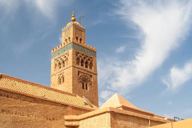 MARRAKECH, MOROCCO - CIRCA Eylül 2014: Koutoubia Camii Eylül 2014 civarında Marakeş 'te.