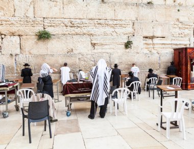 JERUSALEM, ISRAEL - CIRCA MAYIS 2018: Kudüs 'teki Batı Duvarı manzarası, İsrail yaklaşık Mayıs 2018' de Kudüs 'te.