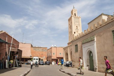 MARRAKECH, MOROCCO - CIRCA EPTEMBER 2014: Marakeş sokakları Eylül 2014 civarı Marakeş 'te.