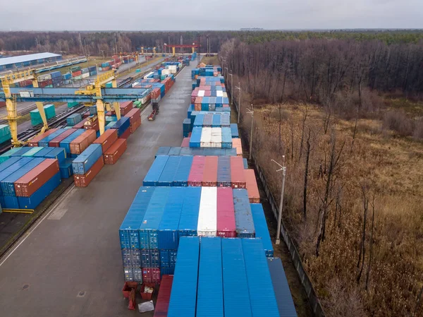 Contenedores Carga Multicolores Las Aduanas Ferroviarias Vista Aérea Del Dron —  Fotos de Stock