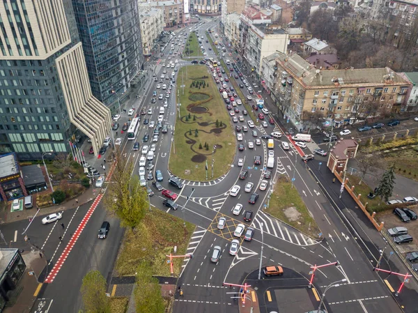 Calle Ciudad Con Carril Bici Kiev Tiempo Nublado Vista Aérea — Foto de Stock