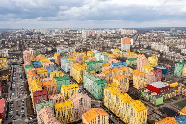 Nombreux Bâtiments Résidentiels Multicolores Kiev Par Temps Nuageux Vue Aérienne — Photo