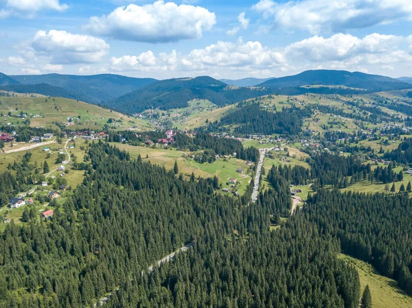 Pegunungan Hijau Dari Carpathians Ukraina Musim Panas Hari Yang Cerah — Stok Foto