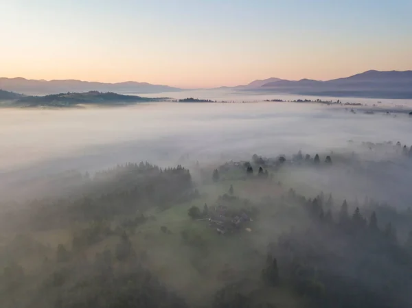 Lever Soleil Sur Brouillard Dans Les Carpates Ukrainiennes Vue Aérienne — Photo