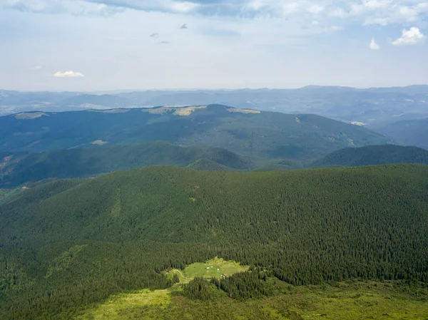 Altas Montañas Los Cárpatos Ucranianos Clima Nublado Vista Aérea Del — Foto de Stock