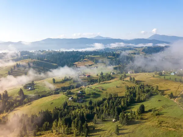 Montañas Los Cárpatos Ucranianos Una Mañana Verano Vista Aérea Del — Foto de Stock