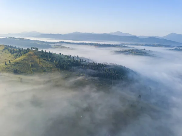 Brouillard Matinal Dans Les Carpates Ukrainiennes Vue Aérienne Drone — Photo