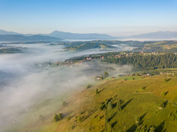 Morgennebel Den Ukrainischen Karpaten Drohnenblick Aus Der Luft — Stockfoto