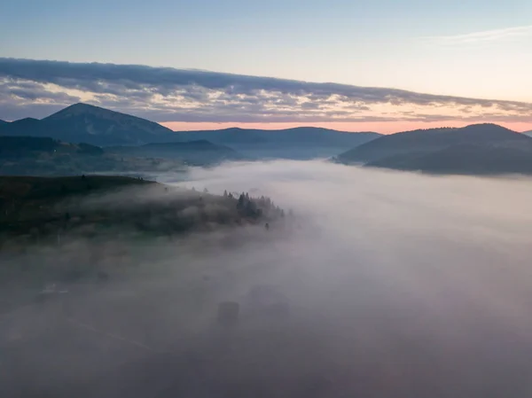 Nebbia Mattutina Nei Carpazi Ucraini Vista Aerea Drone — Foto Stock