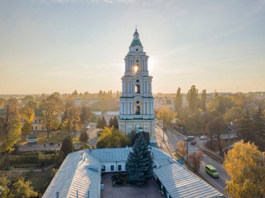 Chernigov 'daki Trinity Manastırı. Hava aracı görünümü.