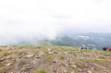 Ukrayna Karpatları 'nda Hoverla Tepesi Panoraması.