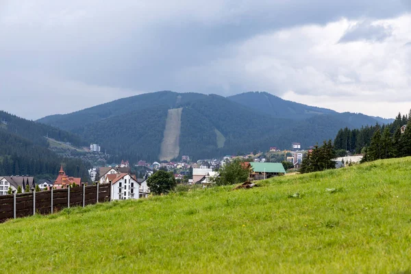 Gebouwen Een Nederzetting Bergachtige Karpaten — Stockfoto