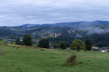 Ukrayna Karpatları 'ndaki Alp yerleşkesi