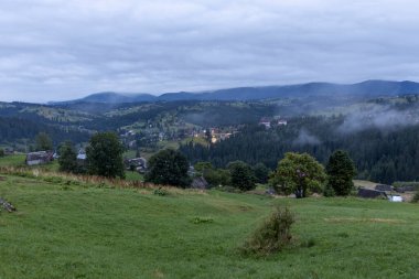 Ukrayna Karpatları 'ndaki Alp yerleşkesi