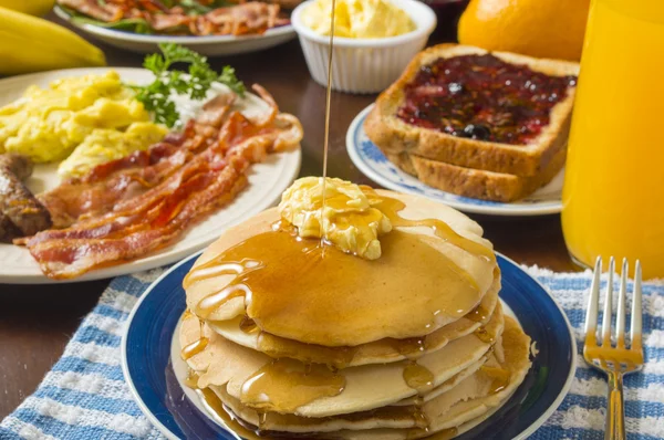 Desayuno grande —  Fotos de Stock