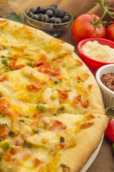 Kyckling vitlök pizza — Stockfoto