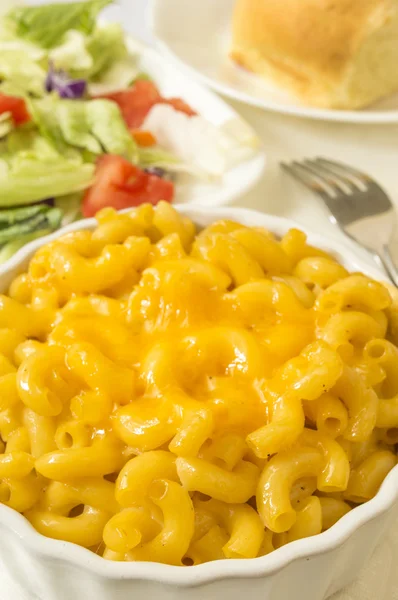 Bowl of mac and cheese — Stock Photo, Image