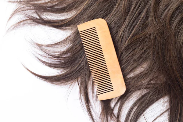 Straight Brown Hair Wooden Comb Isolated White Background Top View — Stock Photo, Image