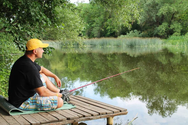 Man Fishing River Wooden Pier Summer Wood — Stock Photo, Image