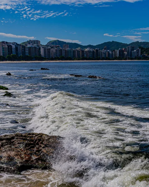 브라질 리오데자네이로 Circa 2021 바위들이 해안의 — 스톡 사진