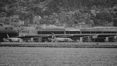 Rio de Janeiro, Brezilya - CIRCA 2021: Guanabara Körfezi manzarası, Rio de Janeiro, Güneydoğu Brezilya