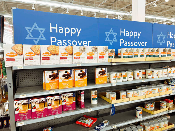 Toronto Ontario Canada April 2022 Happy Passover Sign Store Grocery Stock Picture
