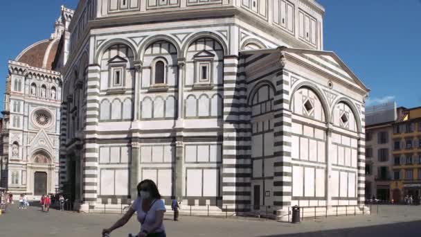 Florenz Italien Juni 2021 Touristen Vor Dem Baptisterium Und Der — Stockvideo