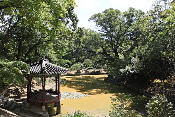  Kore 'de Changdeokgung Sarayı..
