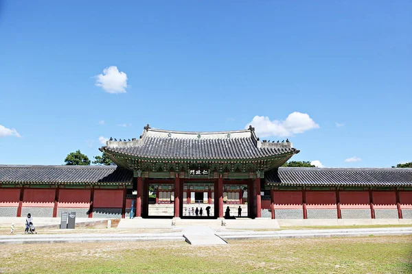 韓国の昌徳宮で — ストック写真