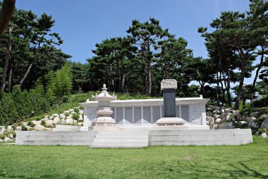  Bu bir Kore tapınağı.