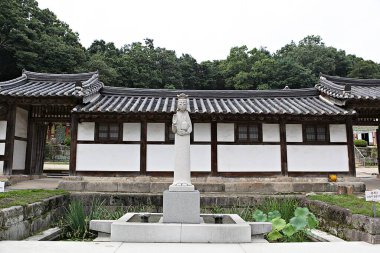  Bu bir Kore tapınağı.