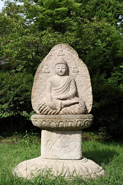 Est Une Statue Bouddha Dans Temple Coréen — Photo