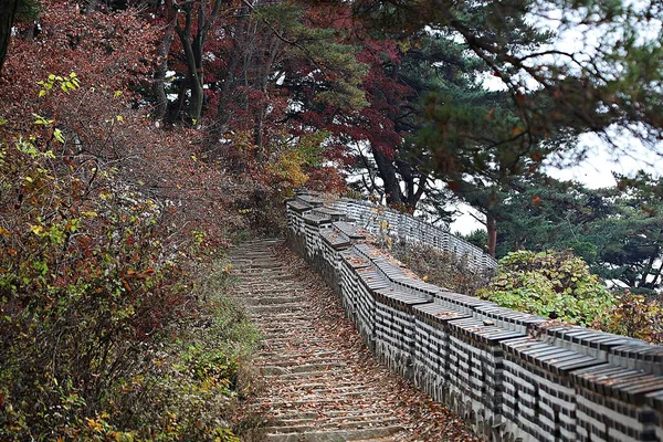 韓国の南漢城要塞は — ストック写真