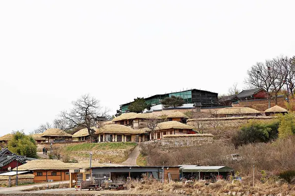 Eski Evi Koruyan Bir Köy — Stok fotoğraf