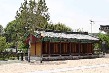 Eski evi koruyan bir köy..