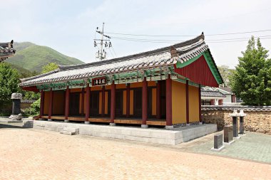 Eski evi koruyan bir köy..