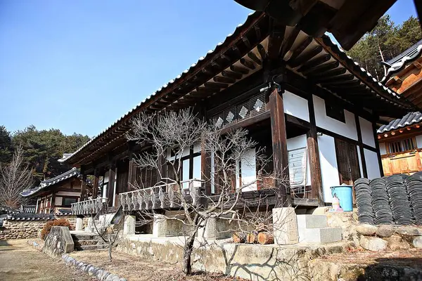 Villaggio Che Conserva Vecchia Casa — Foto Stock