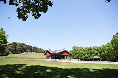  Tarihi suyun kutsal olduğu bir mezarlık..