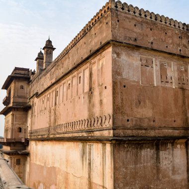 Orchha, Madhya Pradesh, Hindistan, Jahangir Mahal veya Orchha Sarayı Orchha 'da bulunan bir kale ve garnizondur. Madhya Pradesh. Hindistan, Hindistan Arkeolojik Siteleri