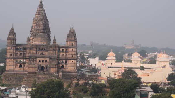 从印度中央邦Orchha的Jahangir Mahal Orchha Madhya Pradesh Jahangir Mahal Orchha Fort 到印度考古遗址的Orchha — 图库视频影像
