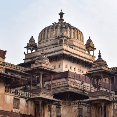 Orchha, Madhya Pradesh, Hindistan, Jahangir Mahal veya Orchha Sarayı Orchha 'da bulunan bir kale ve garnizondur. Madhya Pradesh. Hindistan, Hindistan Arkeolojik Siteleri