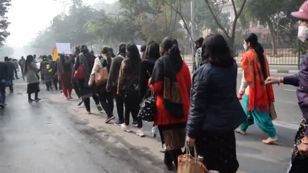 Neu Delhi Indien Dezember 2021 Delhi Vertragliche Gastlehrer Mit Plakaten — Stockvideo