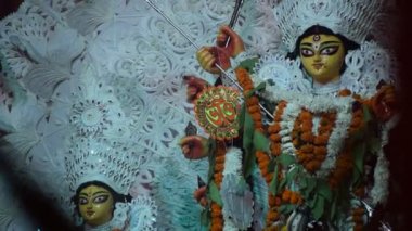 Tanrıça Durga, Hindistan 'ın en büyük Hindu festivali olan Güney Kolkata Durga Puja, Durga Puja Idol' a yakından bakıyor.