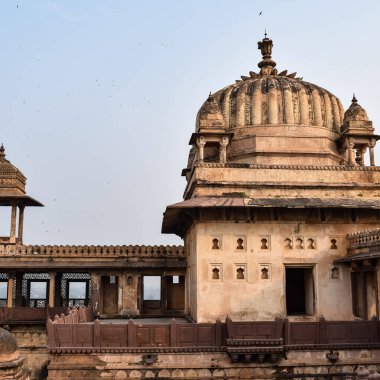 Orchha, Madhya Pradesh, Hindistan, Jahangir Mahal veya Orchha Sarayı Orchha 'da bulunan bir kale ve garnizondur. Madhya Pradesh. Hindistan, Hindistan Arkeolojik Siteleri