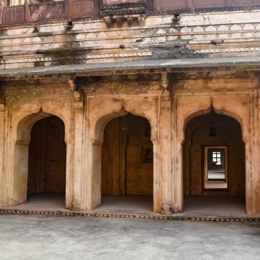 Orchha, Madhya Pradesh, Hindistan, Jahangir Mahal veya Orchha Sarayı Orchha 'da bulunan bir kale ve garnizondur. Madhya Pradesh. Hindistan, Hindistan Arkeolojik Siteleri