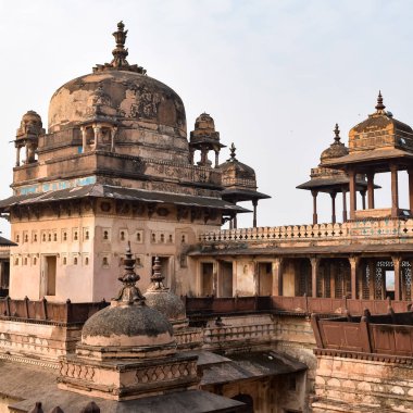 Orchha, Madhya Pradesh, Hindistan, Jahangir Mahal veya Orchha Sarayı Orchha 'da bulunan bir kale ve garnizondur. Madhya Pradesh. Hindistan, Hindistan Arkeolojik Siteleri
