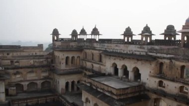 Orchha, Madhya Pradesh, Hindistan, Jahangir Mahal veya Orchha Sarayı Orchha 'da bulunan bir kale ve garnizondur. Madhya Pradesh. Hindistan, Hindistan Arkeolojik Siteleri