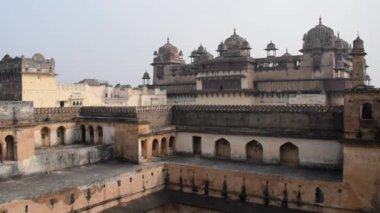Orchha, Madhya Pradesh, Hindistan, Jahangir Mahal veya Orchha Sarayı Orchha 'da bulunan bir kale ve garnizondur. Madhya Pradesh. Hindistan, Hindistan Arkeolojik Siteleri