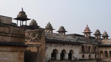 Orchha, Madhya Pradesh, Hindistan, Jahangir Mahal veya Orchha Sarayı Orchha 'da bulunan bir kale ve garnizondur. Madhya Pradesh. Hindistan, Hindistan Arkeolojik Siteleri
